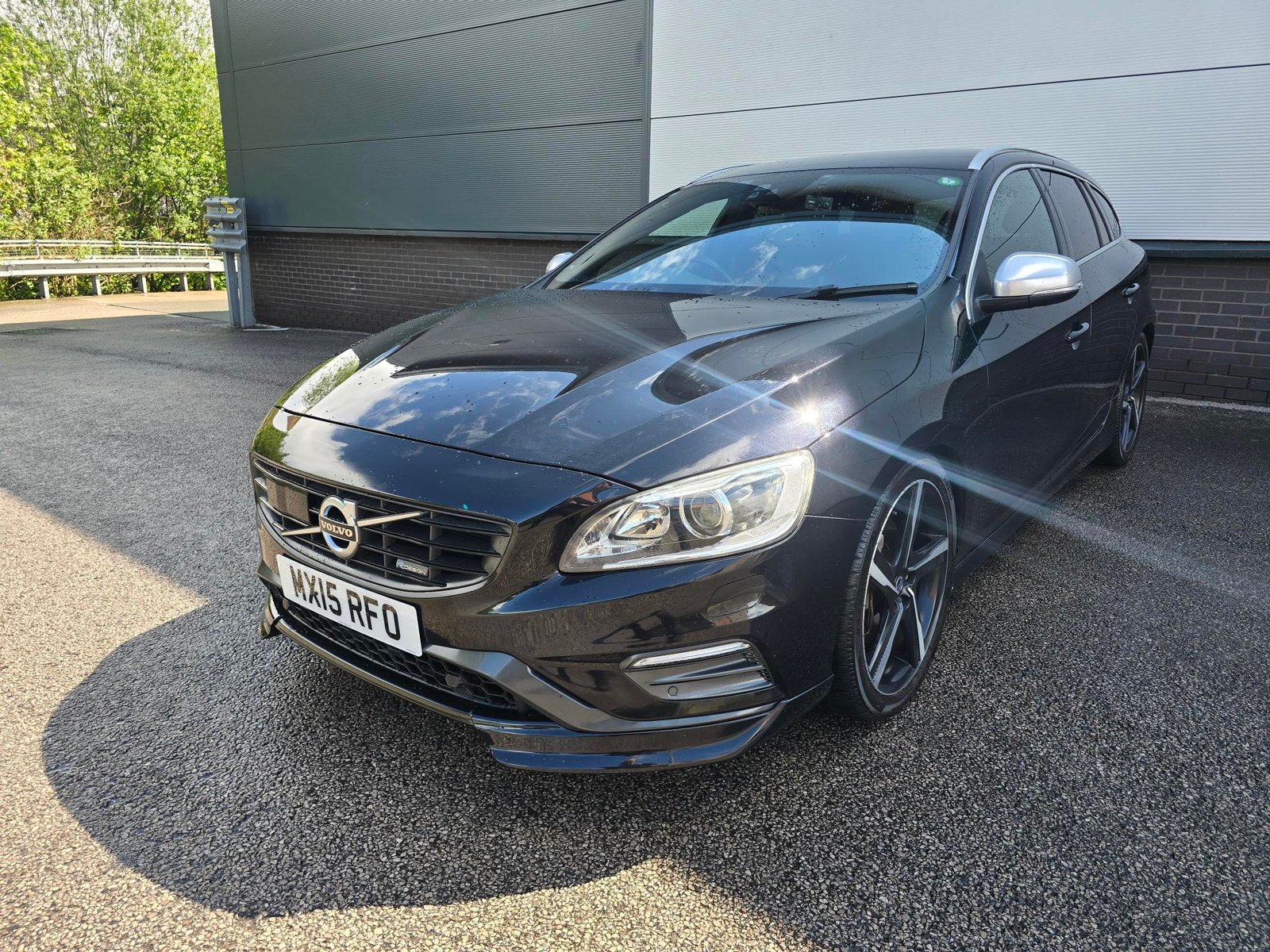 2015 Volvo V60 3.0 T6 R-Design Lux Nav Estate 5dr Petrol Geartronic AWD Euro 5 (304 ps)