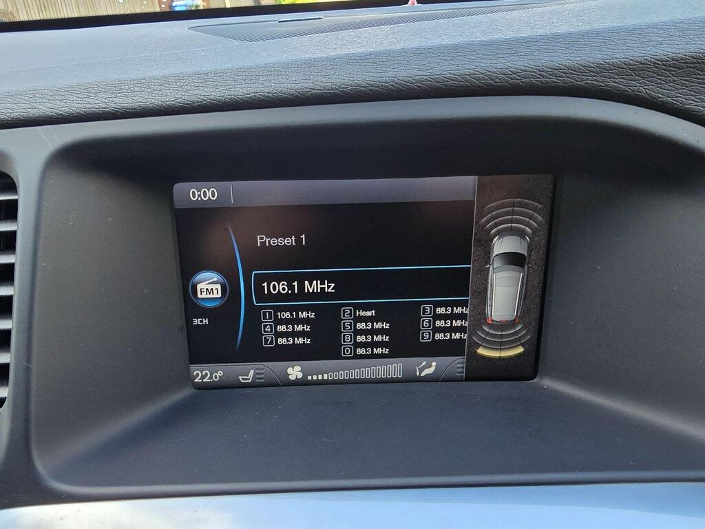 2015 Volvo V60 3.0 T6 R-Design Lux Nav Estate 5dr Petrol Geartronic AWD Euro 5 (304 ps)