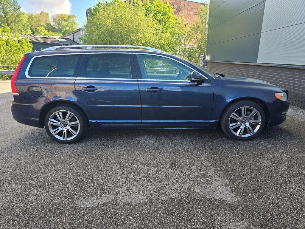 2013 Volvo V70 3.0 T6 SE Lux Estate 5dr Geartronic AWD Euro 5 (304 ps)